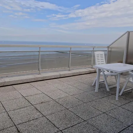 Sea View In Nieuwpoort