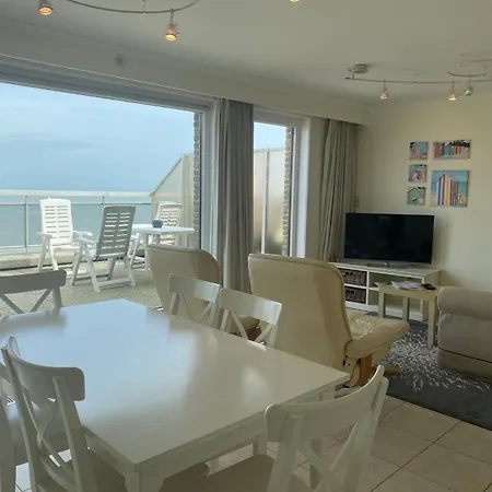 Sea View In Apartment *